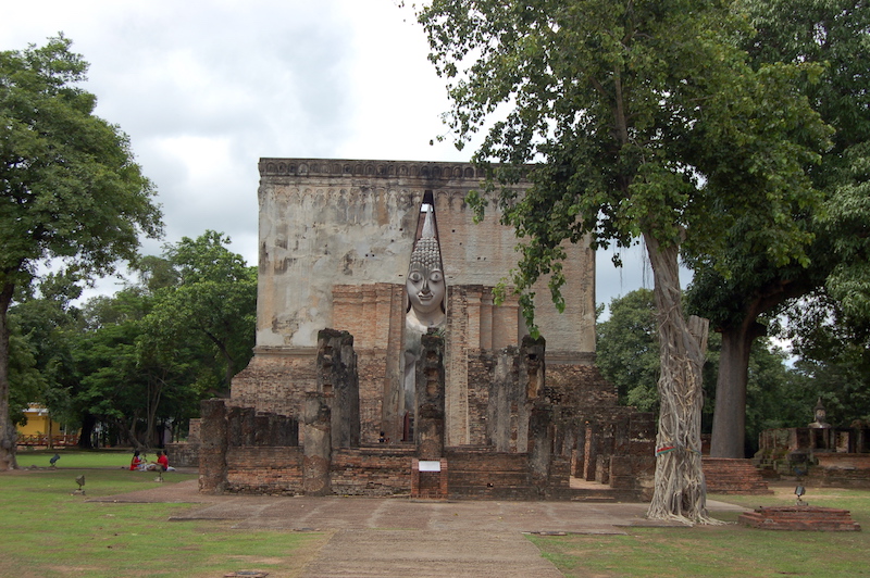 Buddha figure Sukhothai